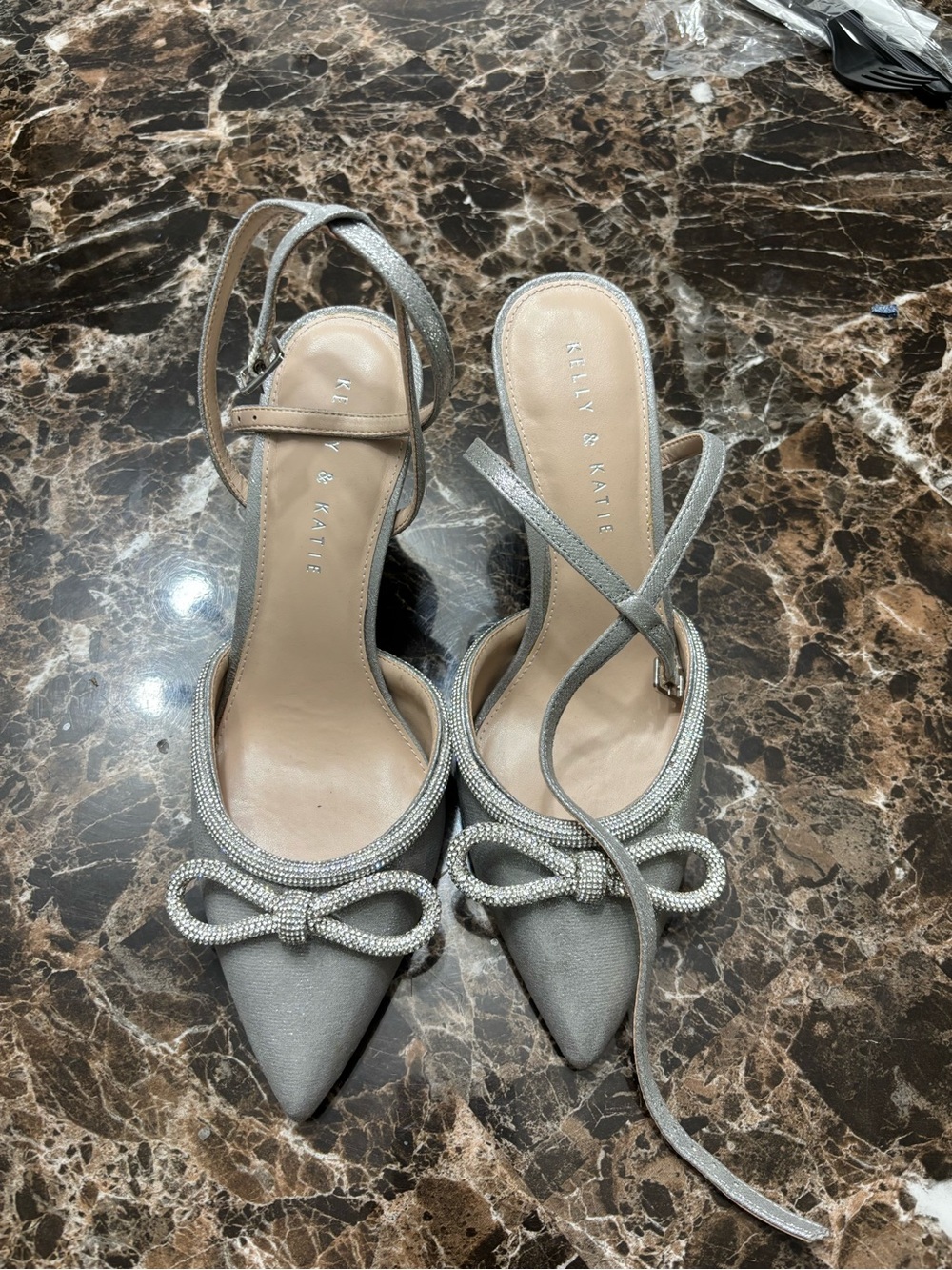 Kelly & Katie Silver Pointed Toe Bow Slingback Heels with Ankle Strap 8.5